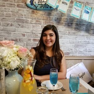 Meet your Posher, Georgia